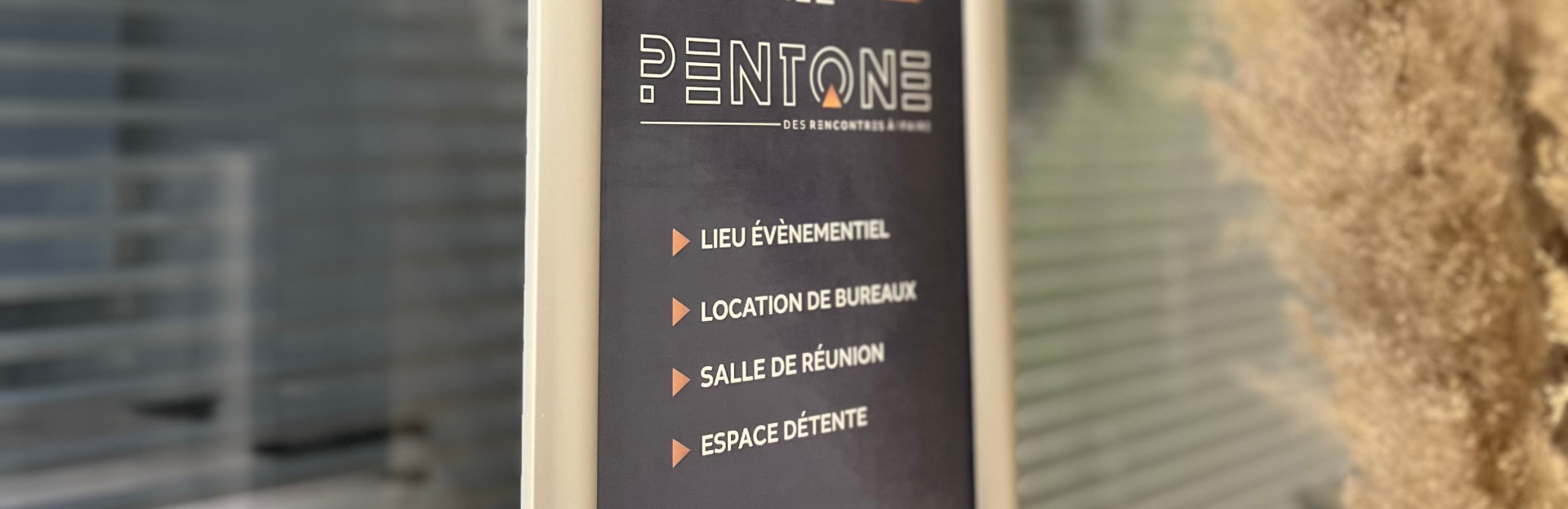 Pentone Espaces communs Zen Room cuisine salle de réunion